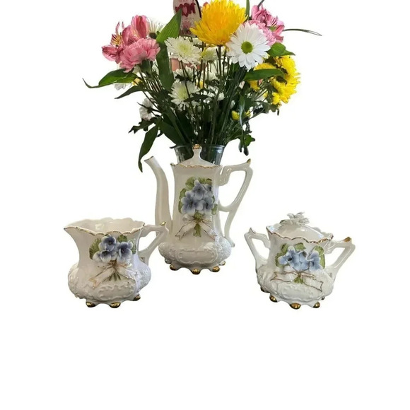 Vintage Blue Floral Three Piece Tea Set - Picture 1 of 15